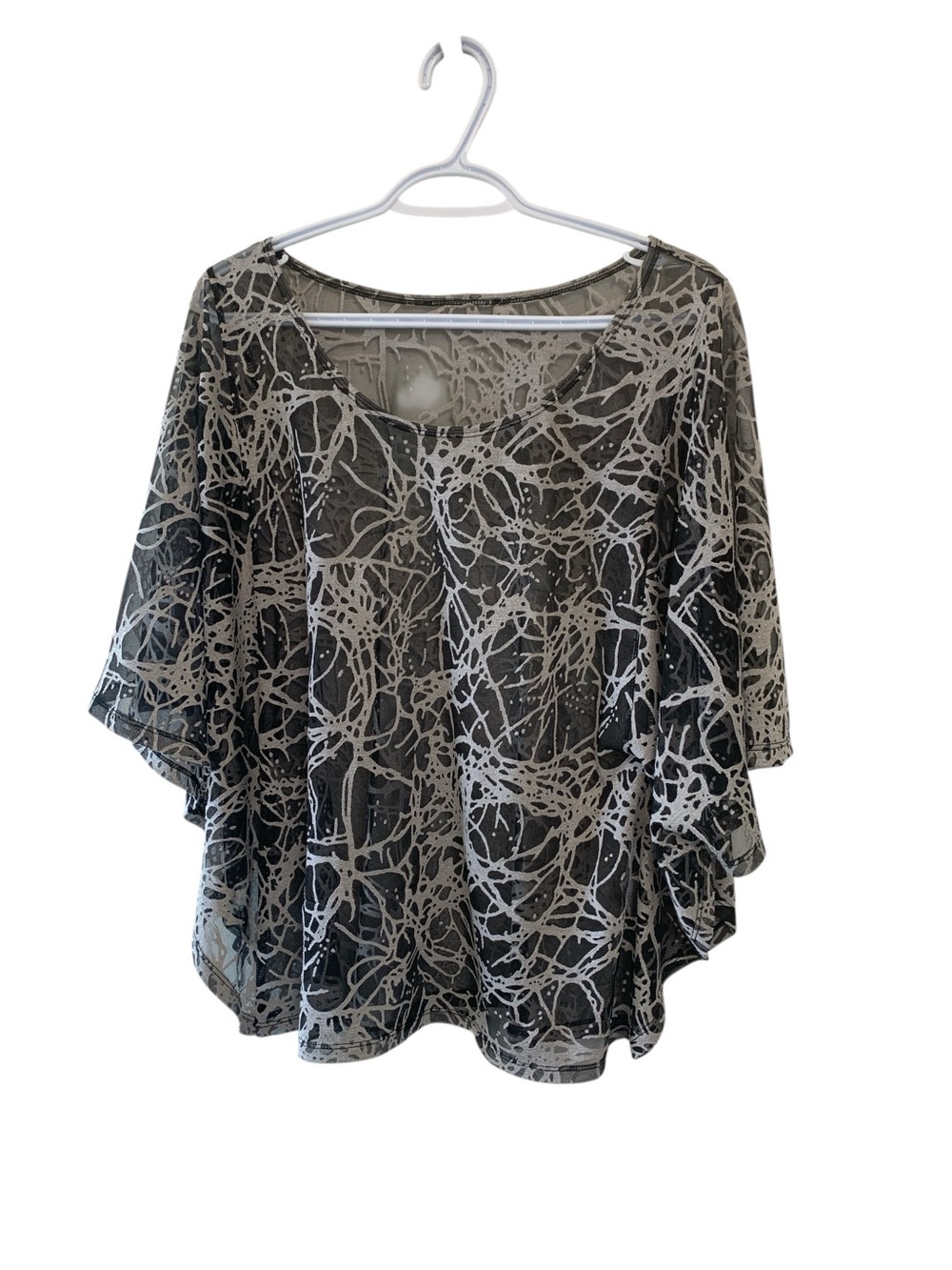 Source Unknown Black Sheer Tunic with Gray Abstract Print